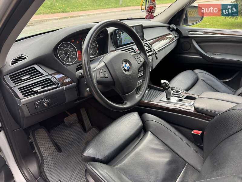 Внедорожник / Кроссовер BMW X5 2012 в Киеве