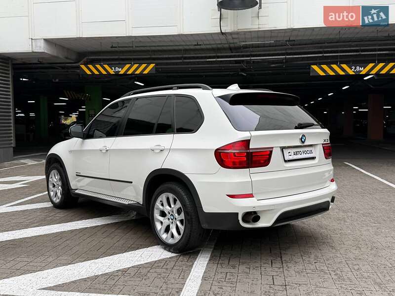 Внедорожник / Кроссовер BMW X5 2011 в Киеве