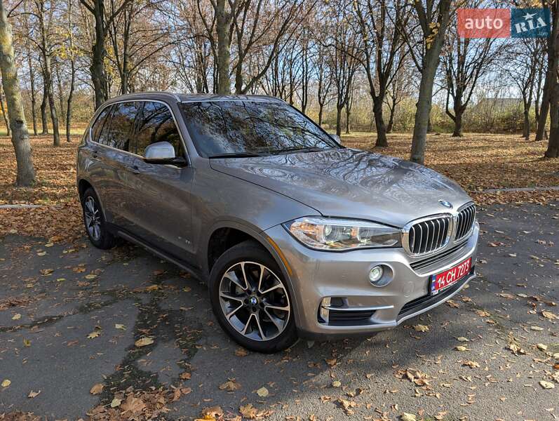 Позашляховик / Кросовер BMW X5 2017 в Луцьку