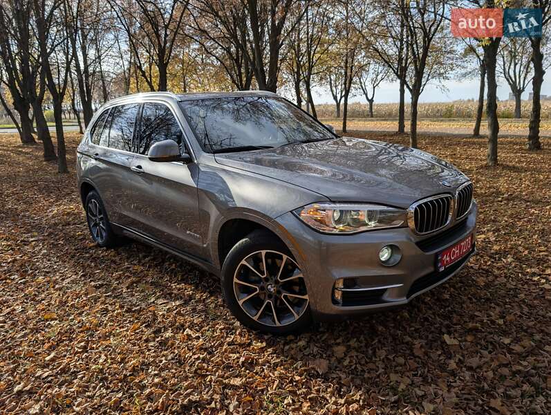 Позашляховик / Кросовер BMW X5 2017 в Луцьку
