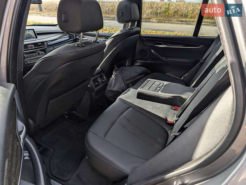 Позашляховик / Кросовер BMW X5 2017 в Луцьку