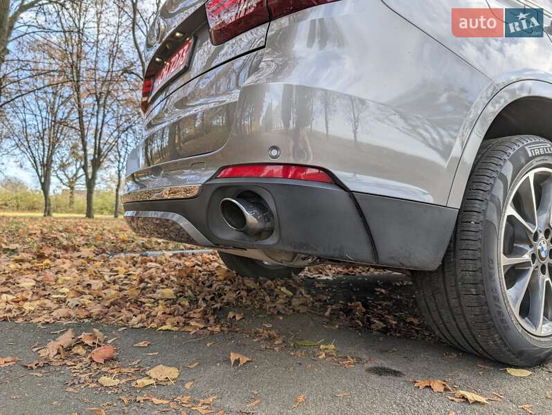 Позашляховик / Кросовер BMW X5 2017 в Луцьку