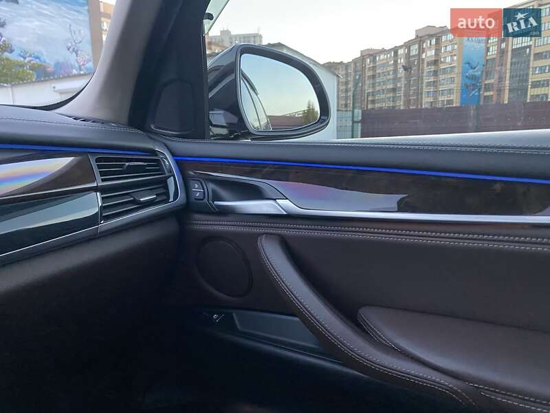 Внедорожник / Кроссовер BMW X5 2015 в Одессе