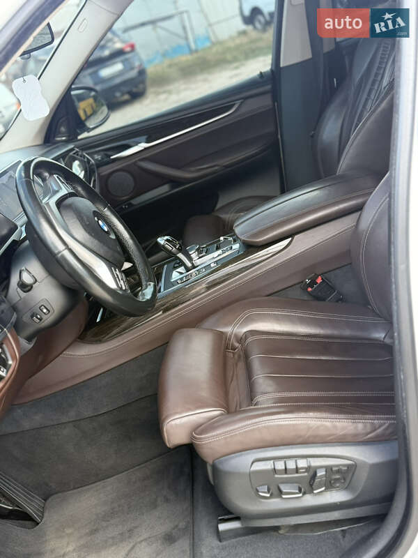 Позашляховик / Кросовер BMW X5 2016 в Кропивницькому