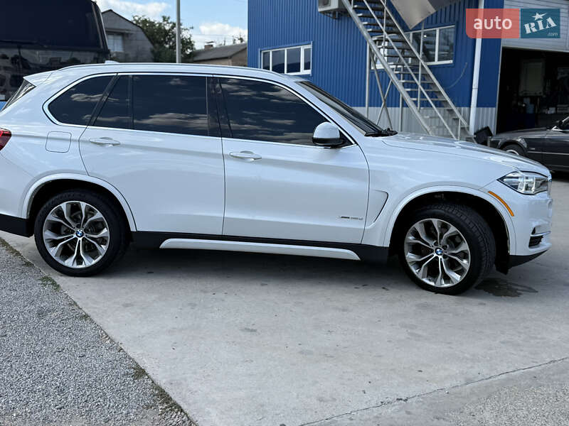 Позашляховик / Кросовер BMW X5 2016 в Кропивницькому