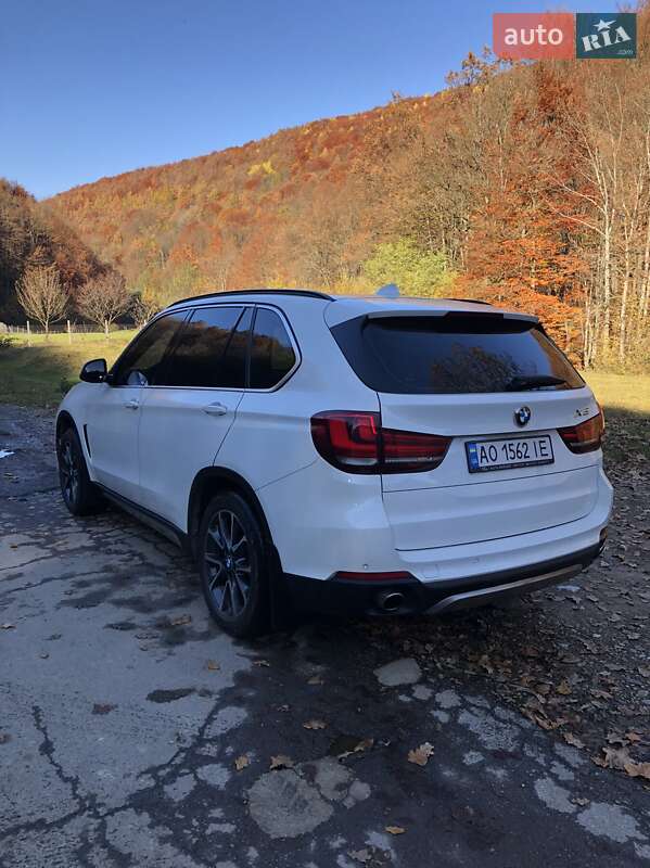 Внедорожник / Кроссовер BMW X5 2015 в Хусте