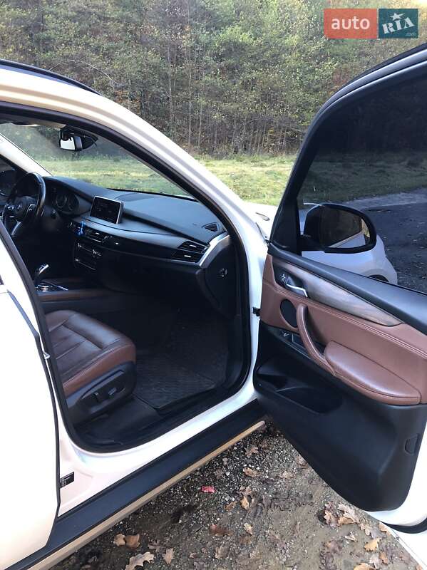 Внедорожник / Кроссовер BMW X5 2015 в Хусте