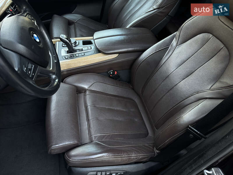 Внедорожник / Кроссовер BMW X5 2015 в Дрогобыче