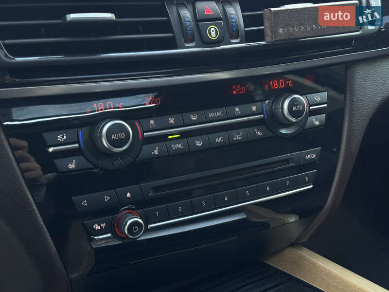 Внедорожник / Кроссовер BMW X5 2015 в Дрогобыче