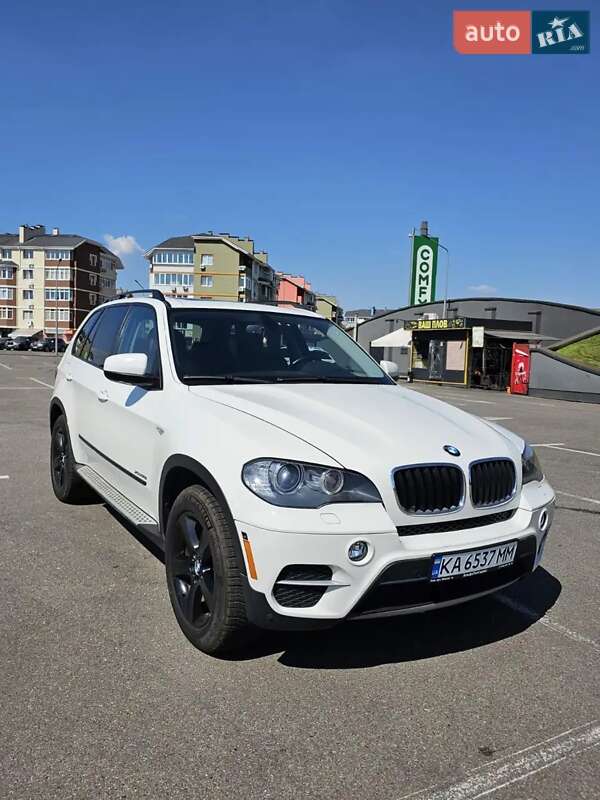 Внедорожник / Кроссовер BMW X5 2010 в Киеве