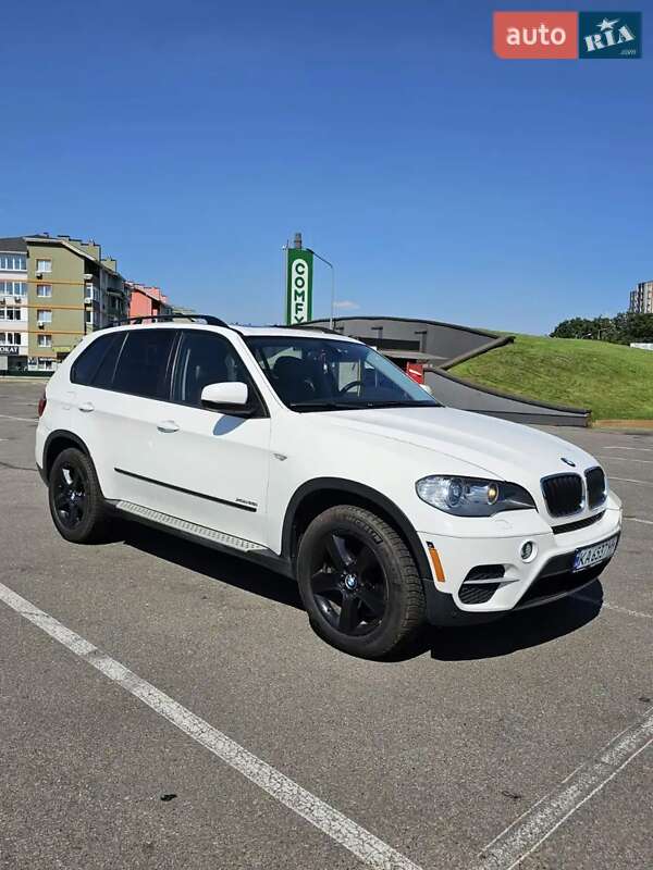 Внедорожник / Кроссовер BMW X5 2010 в Киеве