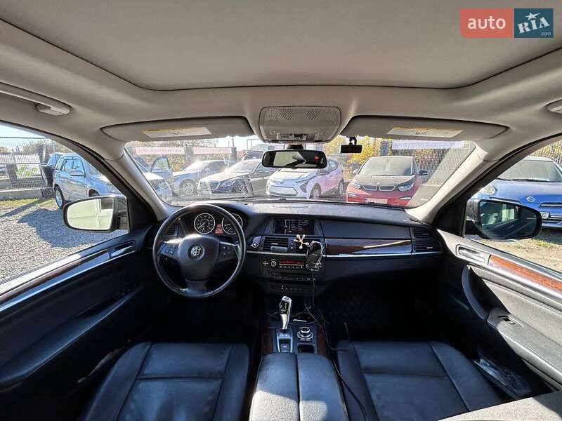Внедорожник / Кроссовер BMW X5 2011 в Одессе