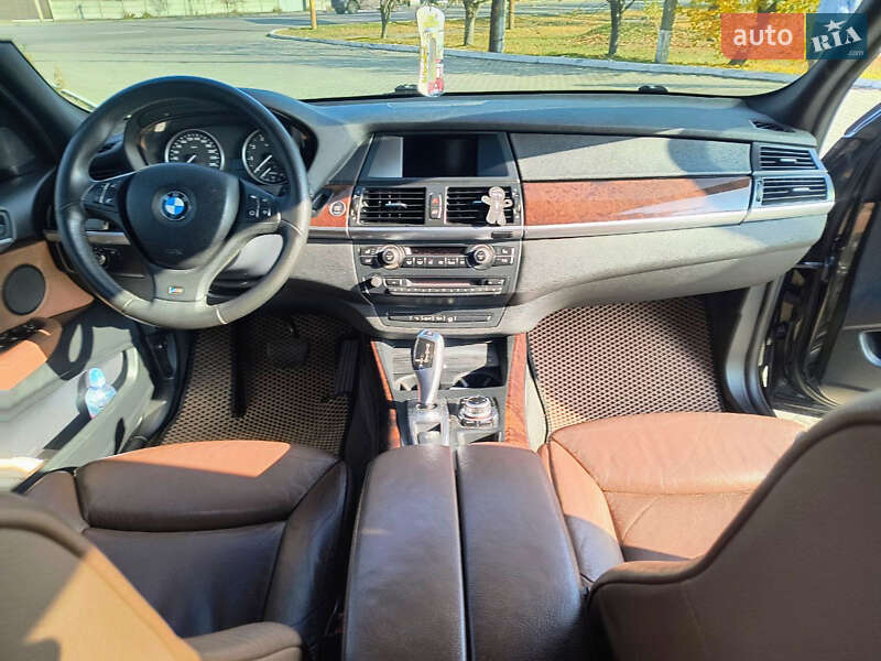 Позашляховик / Кросовер BMW X5 2010 в Павлограді фото 11 Позашляховик / Кросовер BMW X5 2010 в Павлограді