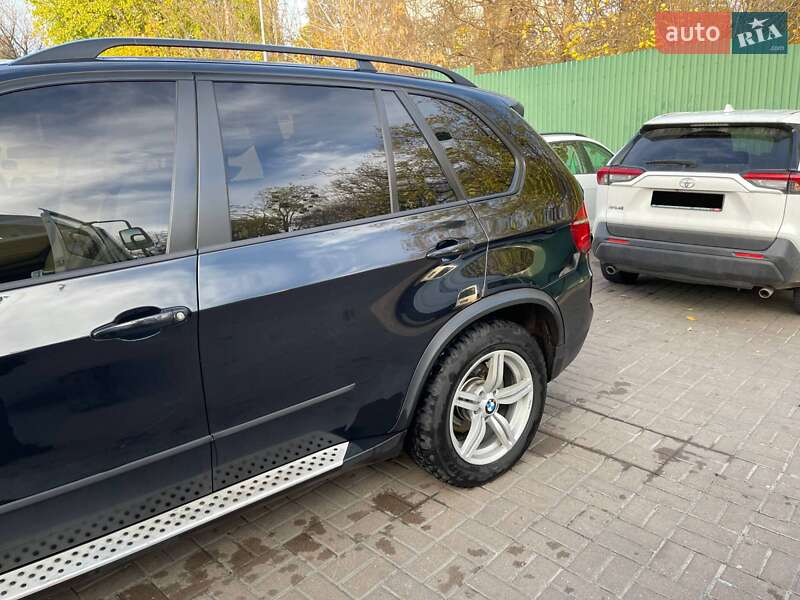 Позашляховик / Кросовер BMW X5 2011 в Києві фото 16 Позашляховик / Кросовер BMW X5 2011 в Києві