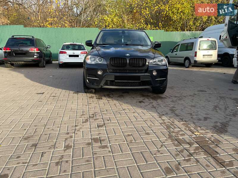 Позашляховик / Кросовер BMW X5 2011 в Києві фото 24 Позашляховик / Кросовер BMW X5 2011 в Києві