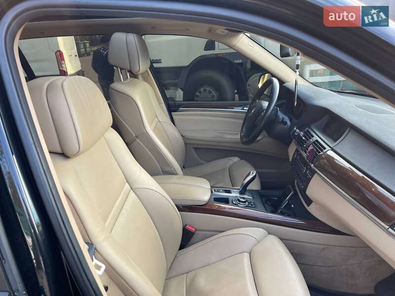 Позашляховик / Кросовер BMW X5 2011 в Києві фото 36 Позашляховик / Кросовер BMW X5 2011 в Києві