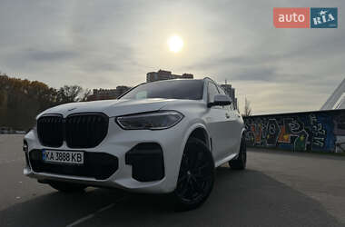 Внедорожник / Кроссовер BMW X5 2022 в Киеве