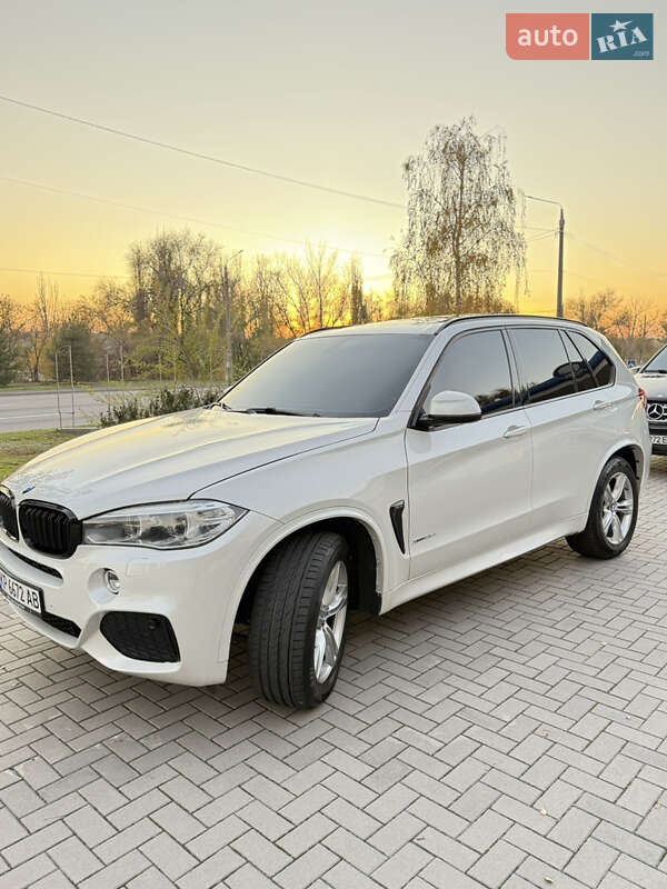 Внедорожник / Кроссовер BMW X5 2016 в Запорожье