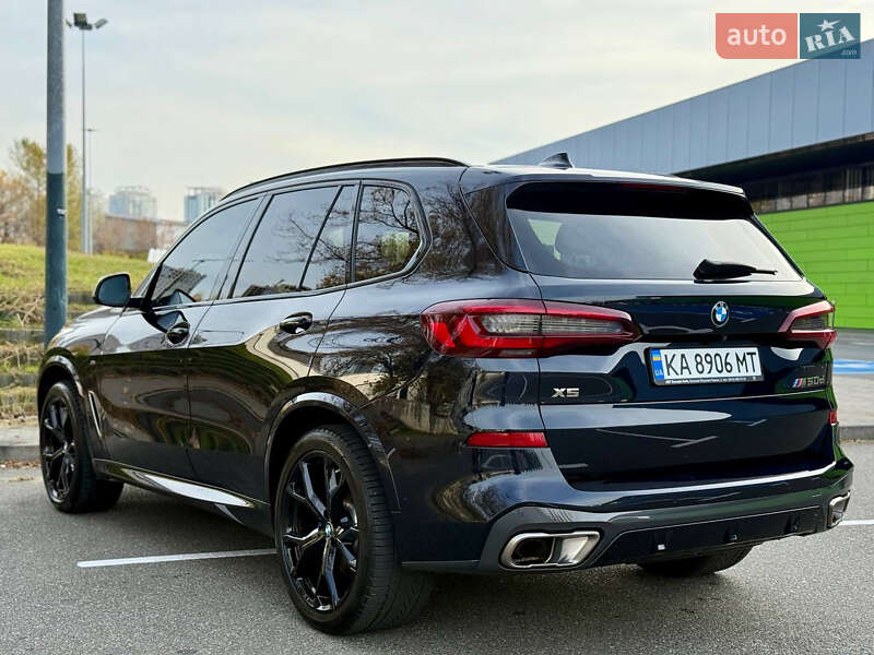 Внедорожник / Кроссовер BMW X5 2022 в Киеве