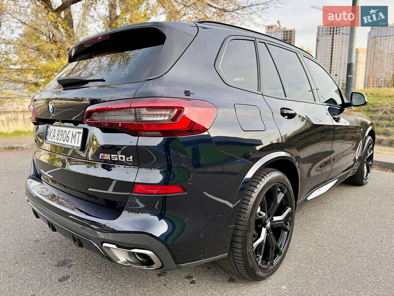 Внедорожник / Кроссовер BMW X5 2022 в Киеве