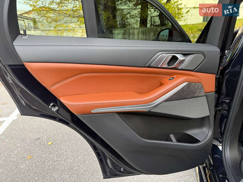 Внедорожник / Кроссовер BMW X5 2022 в Киеве