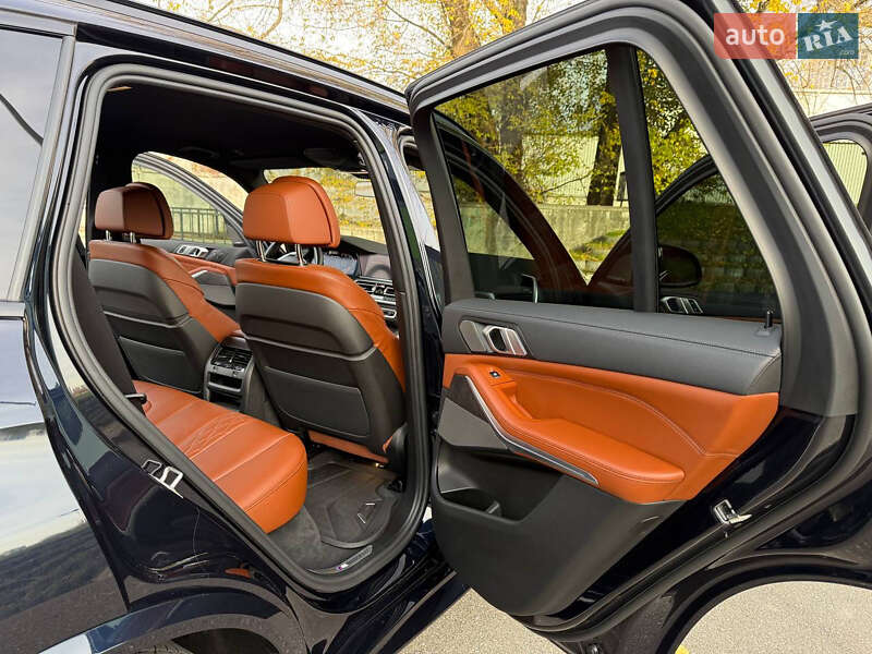 Внедорожник / Кроссовер BMW X5 2022 в Киеве