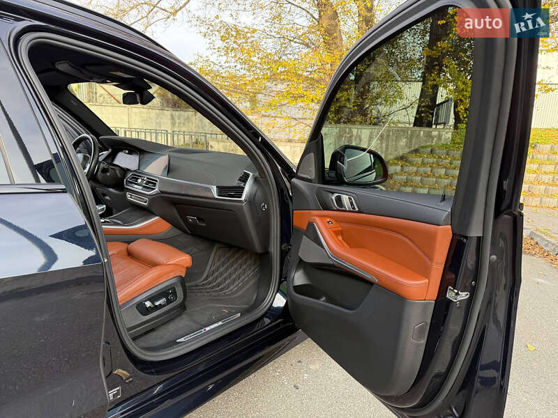 Внедорожник / Кроссовер BMW X5 2022 в Киеве