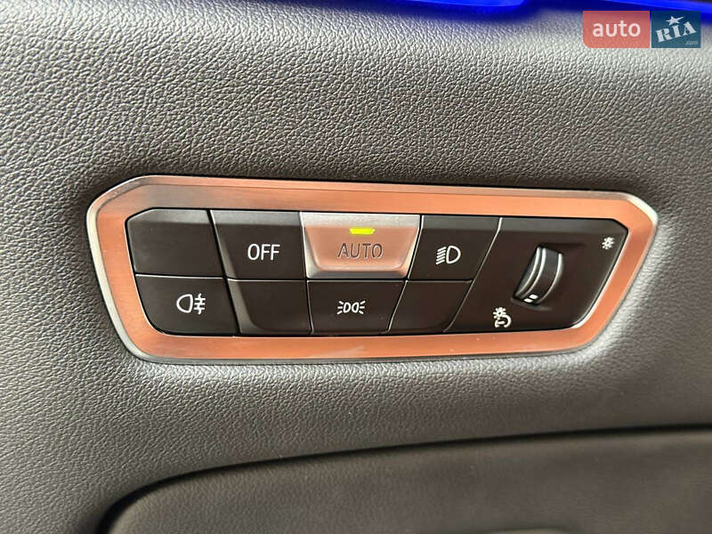 Внедорожник / Кроссовер BMW X5 2022 в Киеве