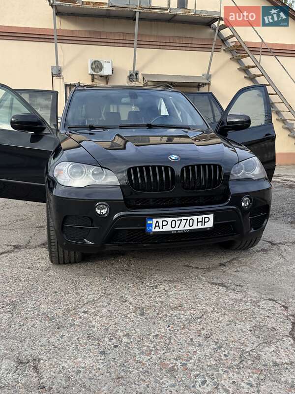 Внедорожник / Кроссовер BMW X5 2011 в Запорожье