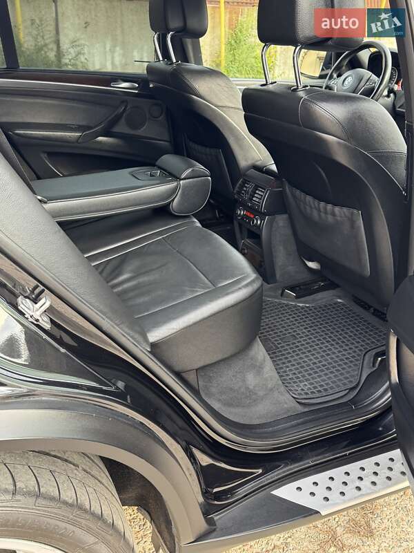 Внедорожник / Кроссовер BMW X5 2011 в Запорожье