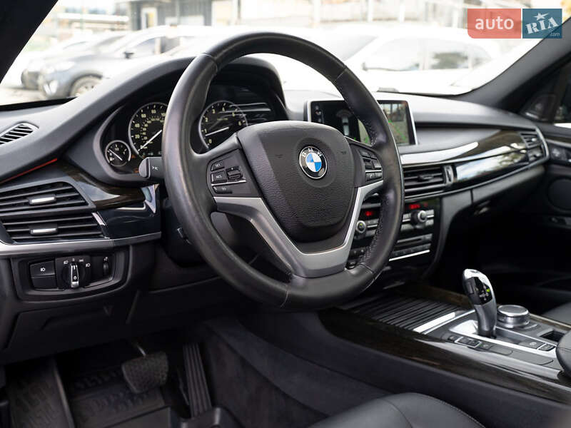 Внедорожник / Кроссовер BMW X5 2017 в Одессе