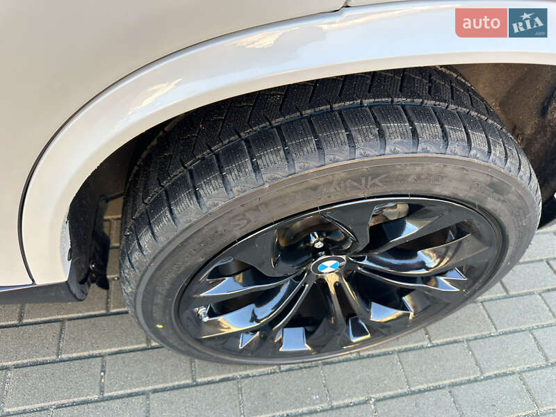 Внедорожник / Кроссовер BMW X5 2014 в Белой Церкви