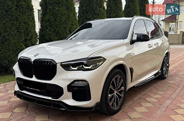 Позашляховик / Кросовер BMW X5 2020 в Чернівцях