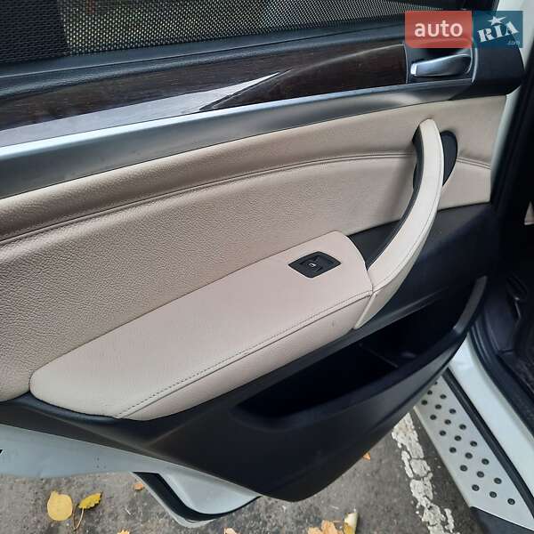 Внедорожник / Кроссовер BMW X5 2012 в Одессе