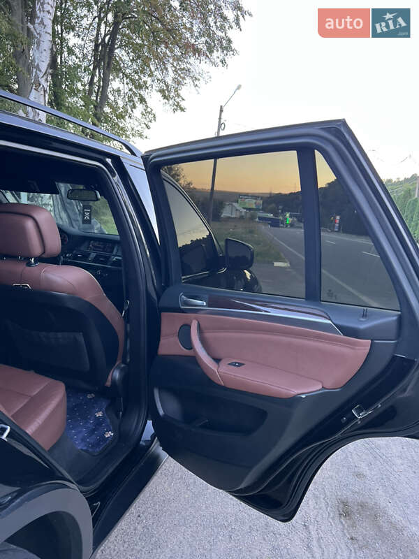 Внедорожник / Кроссовер BMW X5 2011 в Виннице