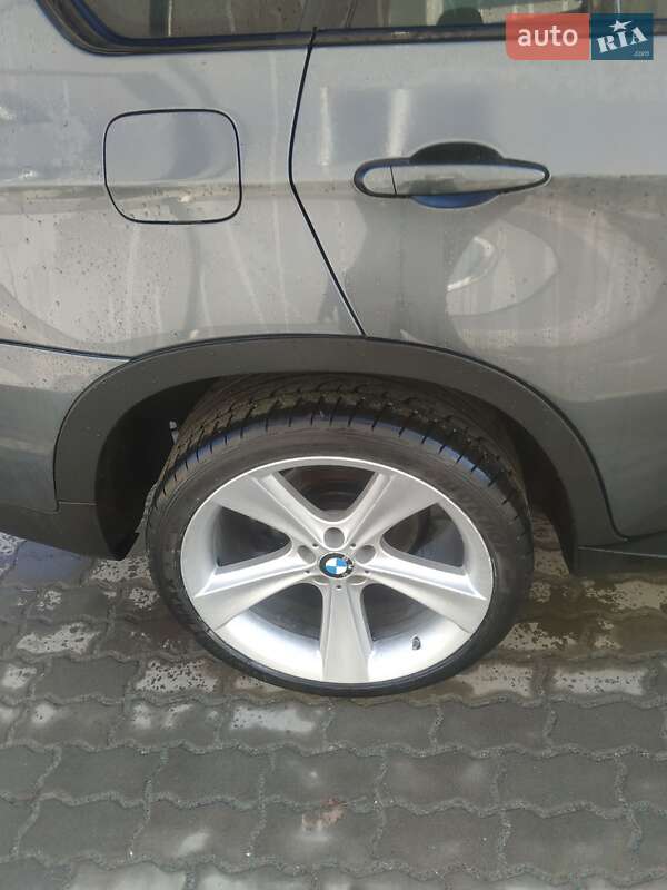 Внедорожник / Кроссовер BMW X5 2012 в Львове