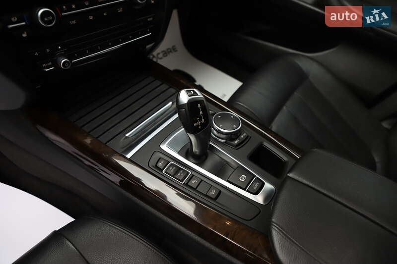 Внедорожник / Кроссовер BMW X5 2016 в Дрогобыче