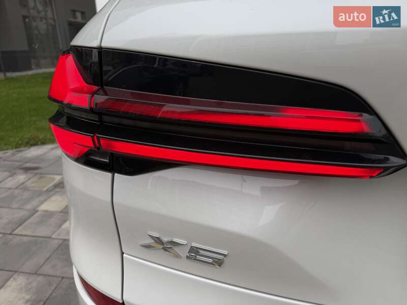 Внедорожник / Кроссовер BMW X5 2023 в Киеве