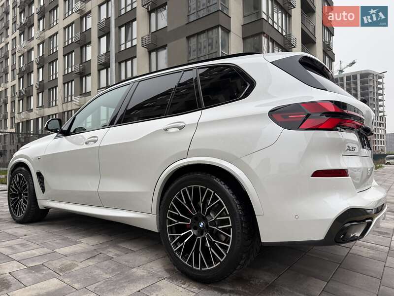 Внедорожник / Кроссовер BMW X5 2023 в Киеве