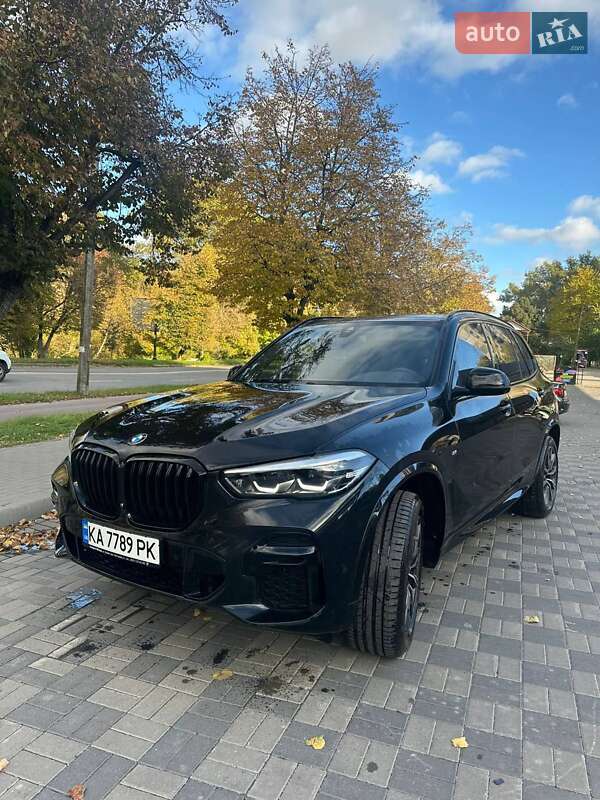 Внедорожник / Кроссовер BMW X5 2022 в Хмельницком