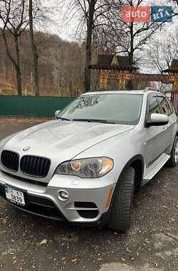 Позашляховик / Кросовер BMW X5 2010 в Вижниці