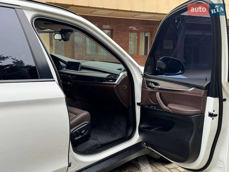 Внедорожник / Кроссовер BMW X5 2015 в Харькове