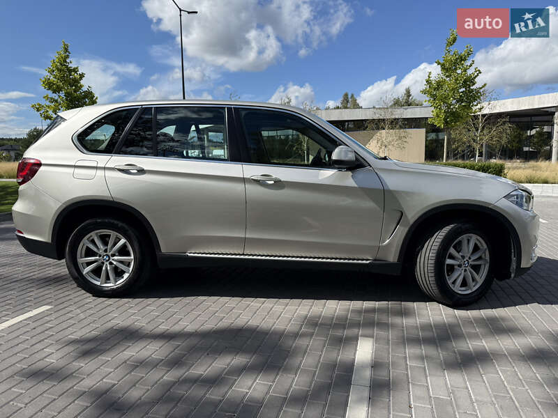 Позашляховик / Кросовер BMW X5 2016 в Ірпені