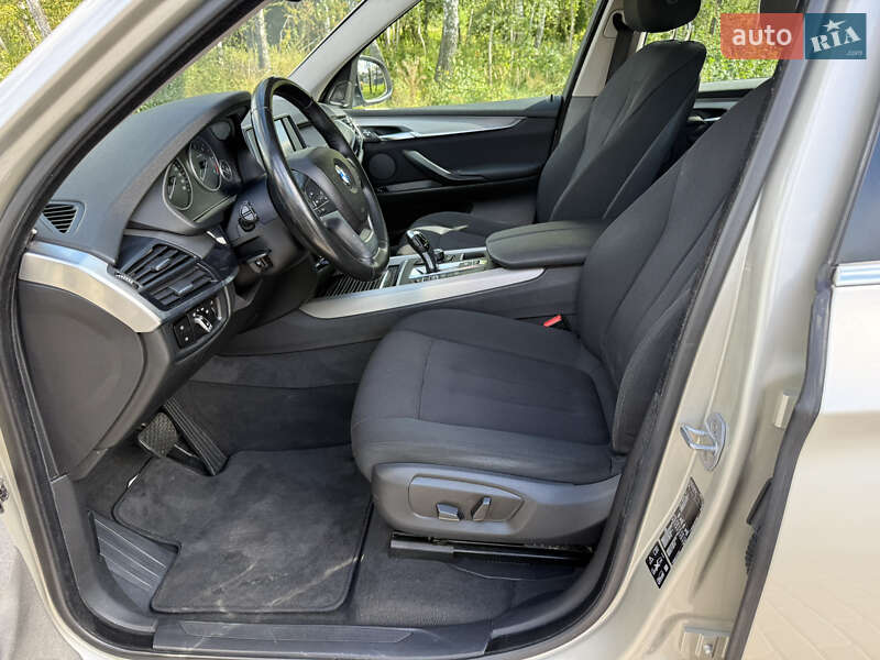 Позашляховик / Кросовер BMW X5 2016 в Ірпені