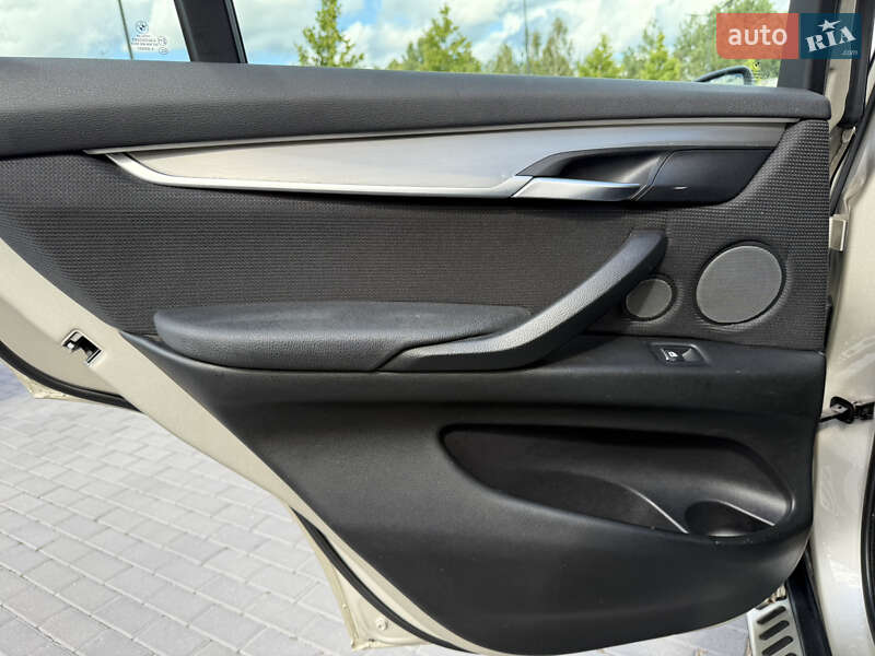 Позашляховик / Кросовер BMW X5 2016 в Ірпені