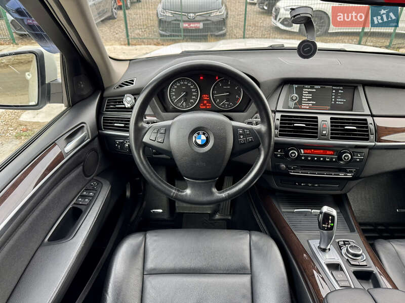 Внедорожник / Кроссовер BMW X5 2013 в Киеве