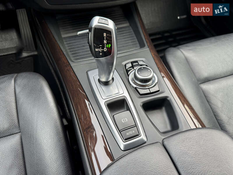 Внедорожник / Кроссовер BMW X5 2013 в Киеве