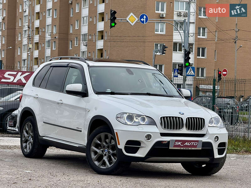 Внедорожник / Кроссовер BMW X5 2013 в Киеве
