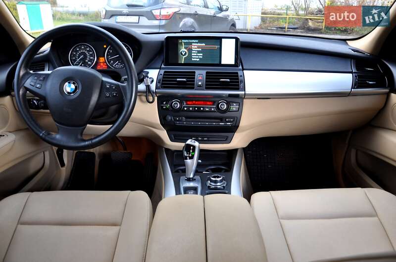 Внедорожник / Кроссовер BMW X5 2013 в Львове