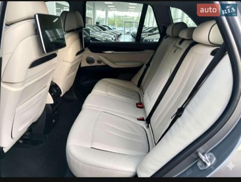Внедорожник / Кроссовер BMW X5 2017 в Днепре